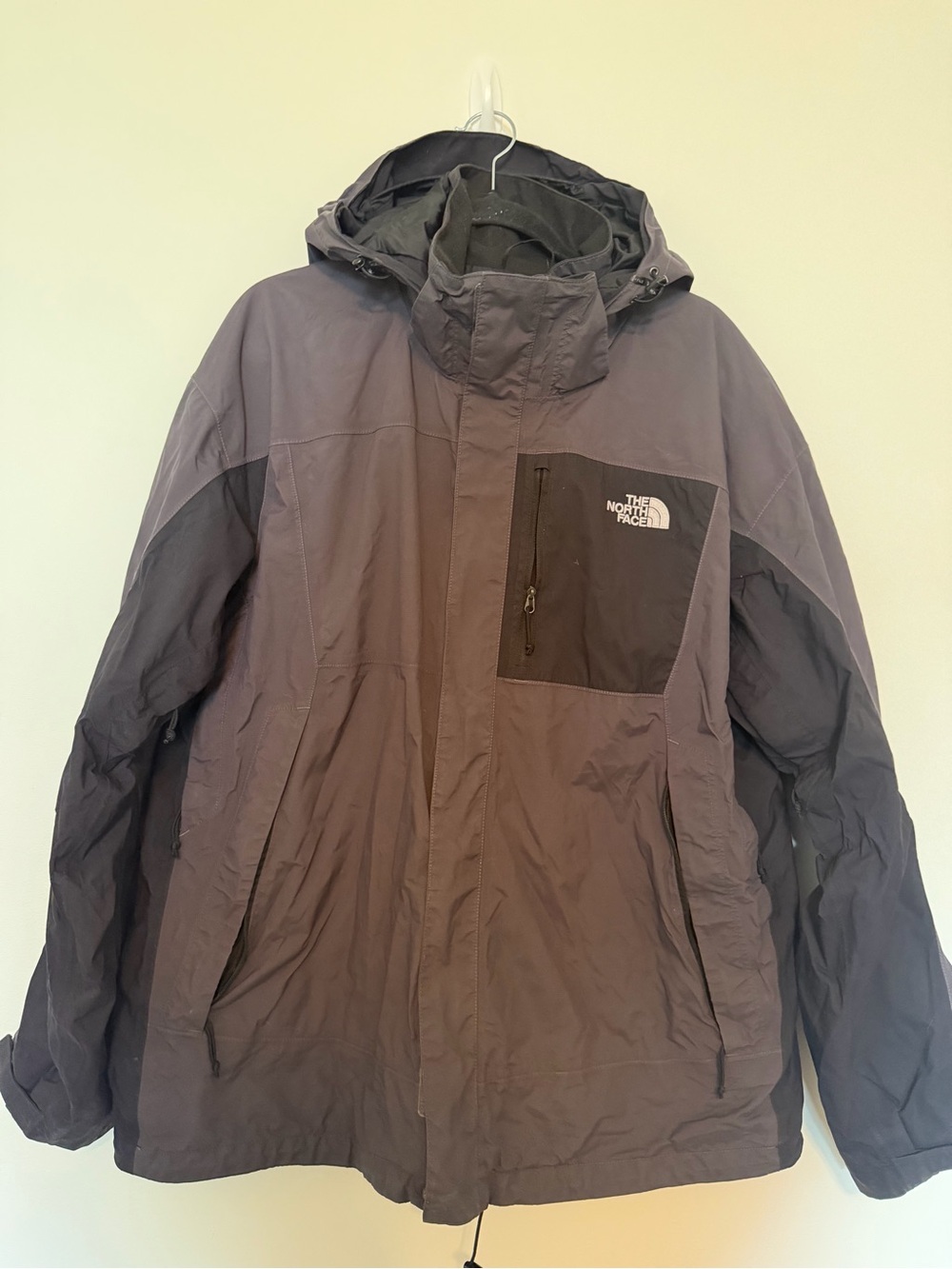 The North Face Men’s XL HyVent Hooded Jacket Gray Black Colorblock Gorpcore